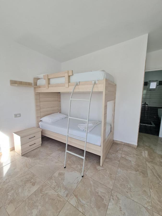 Ava'S Guesthouse Ksamil Kültér fotó