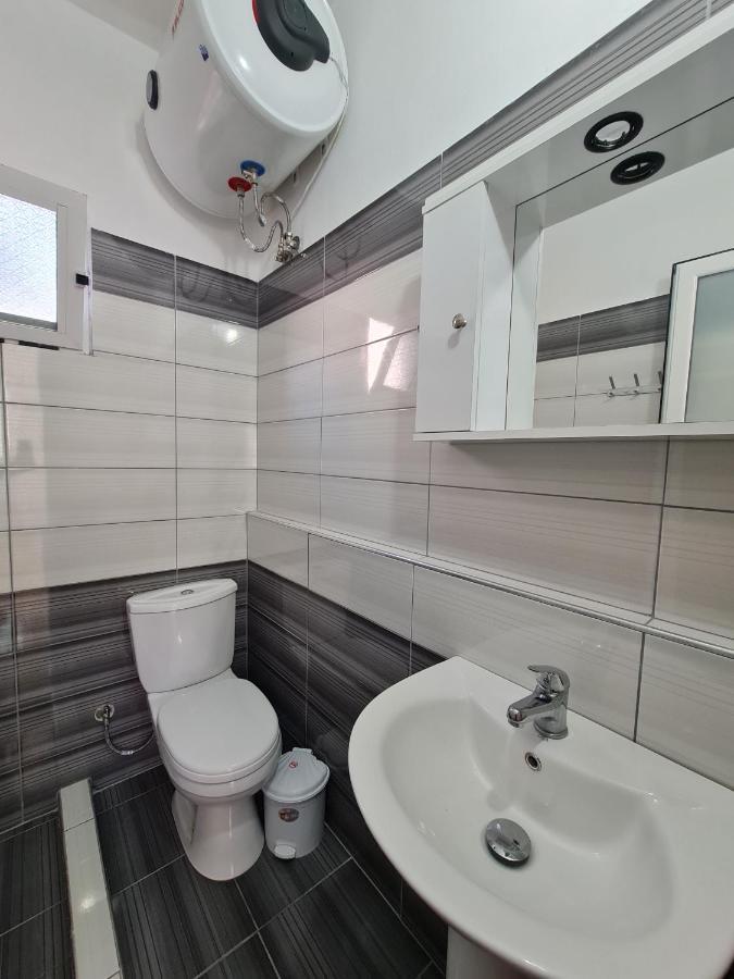 Ava'S Guesthouse Ksamil Kültér fotó