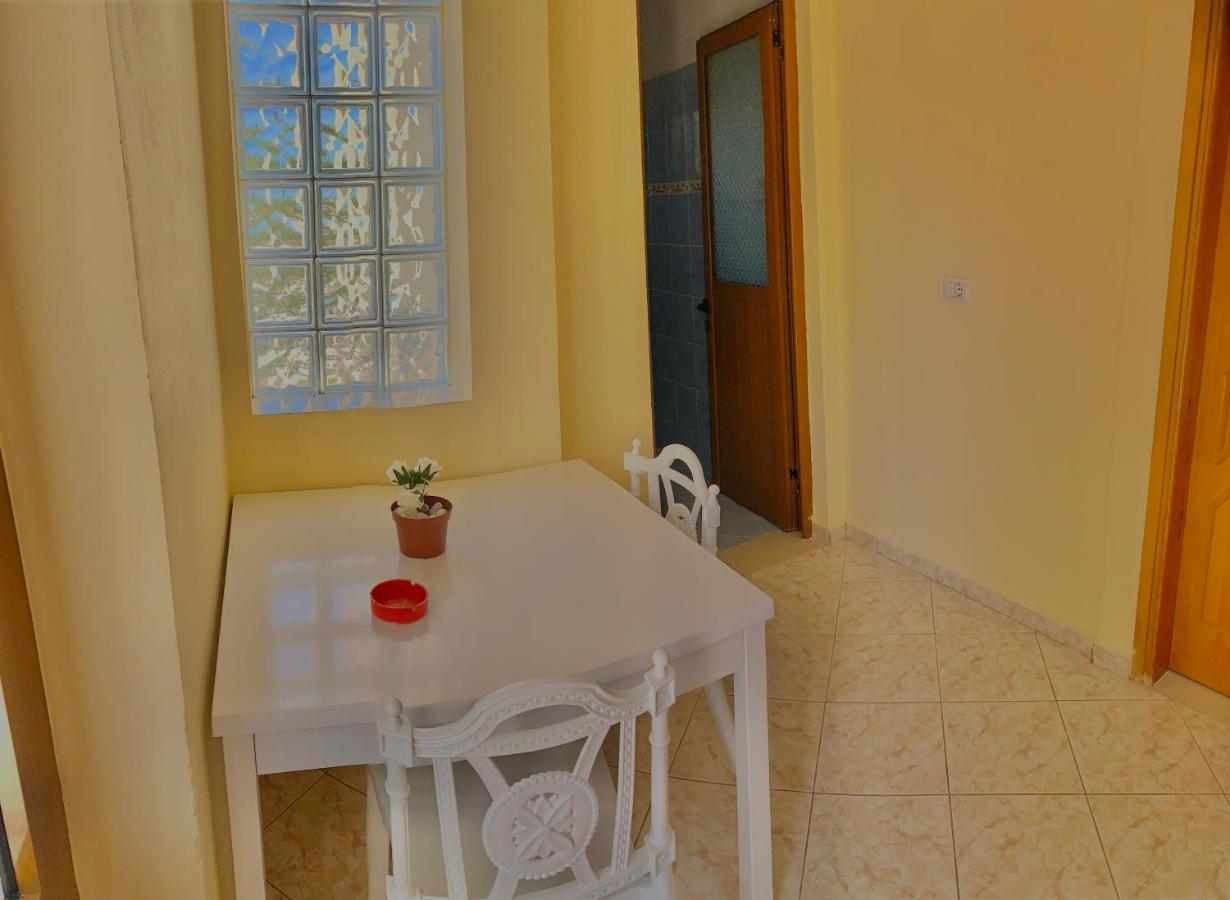 Ava'S Guesthouse Ksamil Kültér fotó