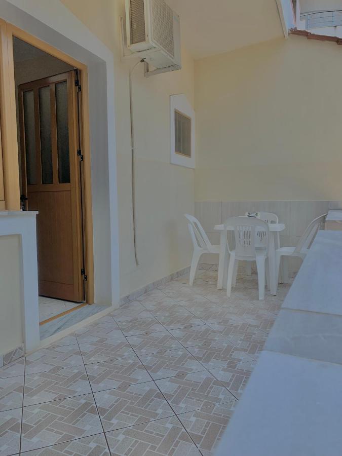 Ava'S Guesthouse Ksamil Kültér fotó